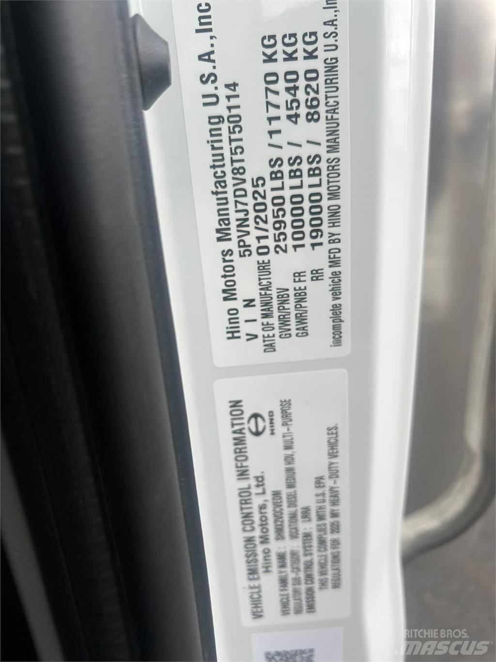 Hino L6 Dobozos teherautók