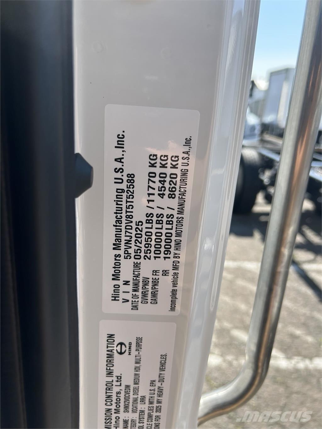 Hino L6 Dobozos teherautók