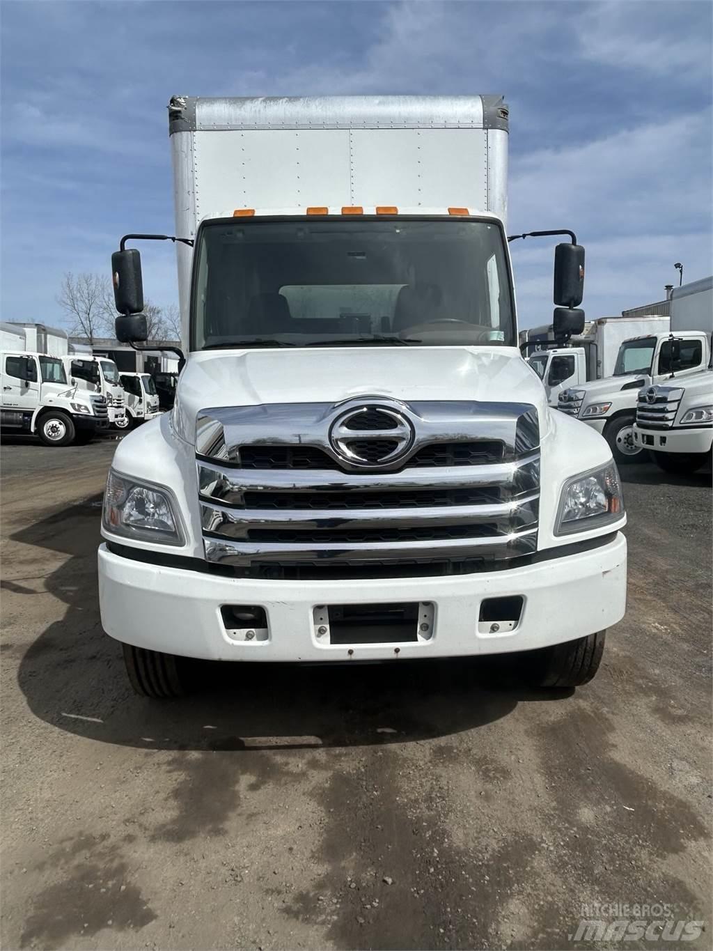 Hino L6 Dobozos teherautók