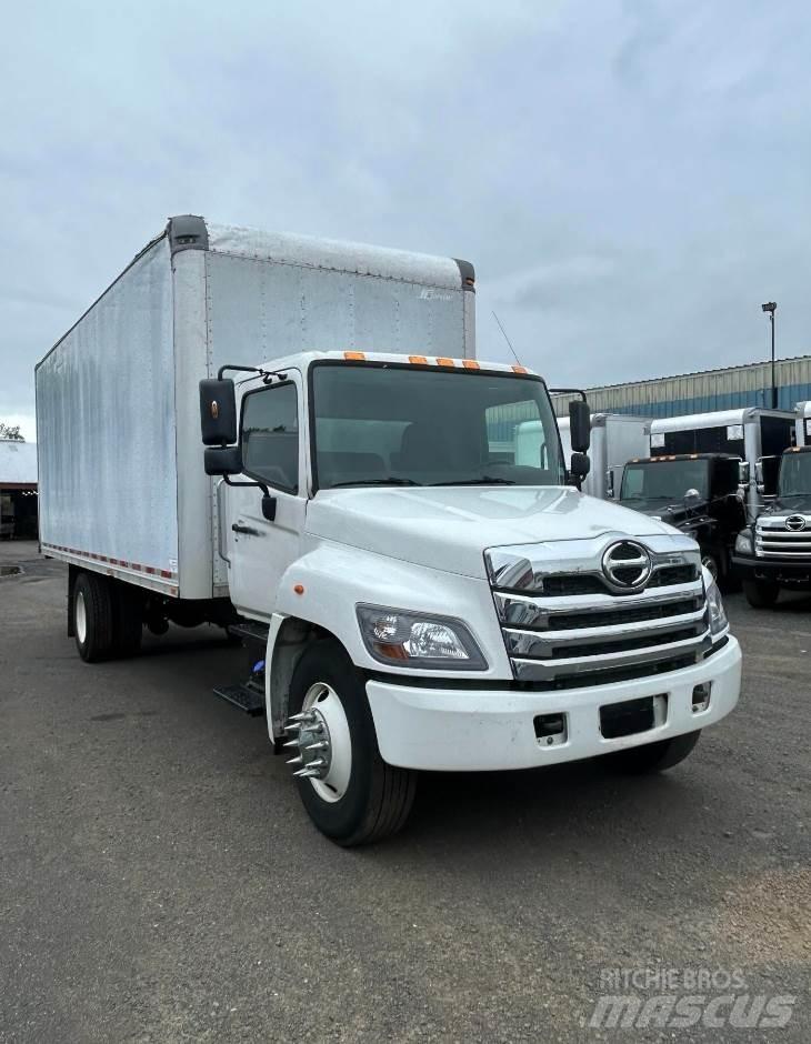 Hino L6 Dobozos teherautók