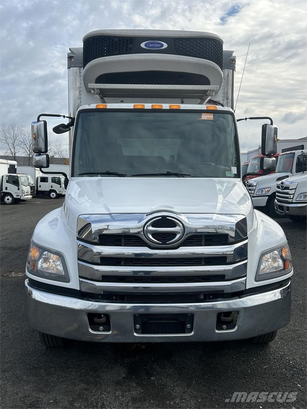 Hino L6 Dobozos teherautók