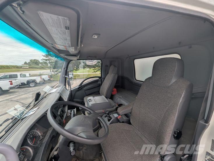 Isuzu FTR Dobozos teherautók