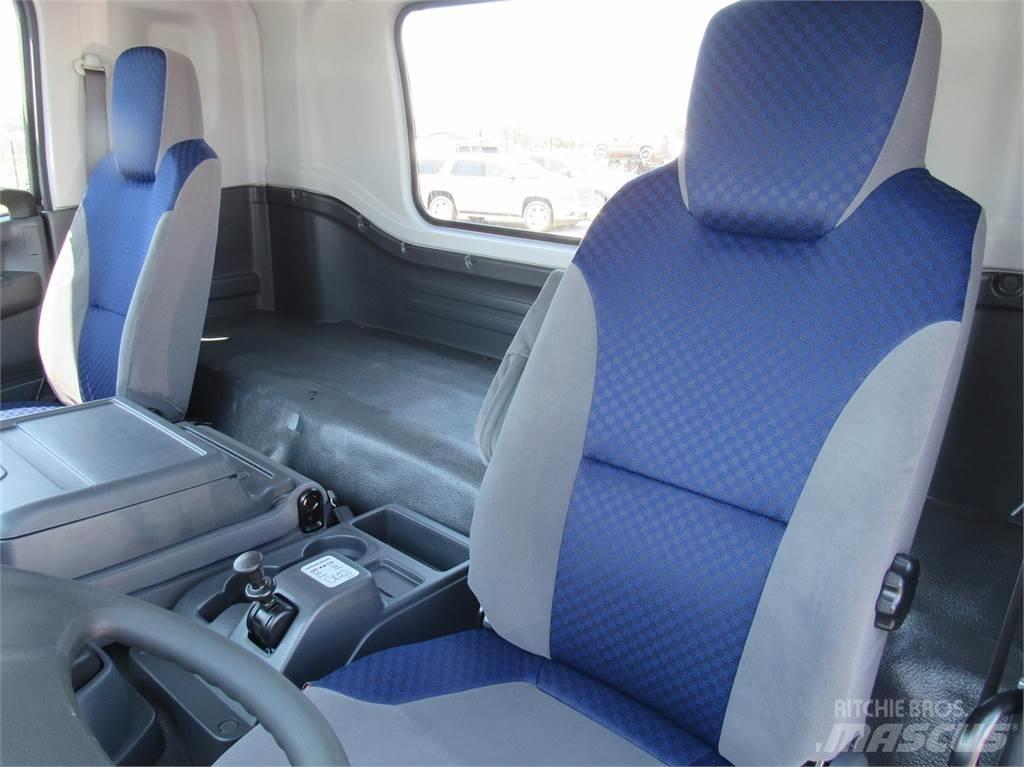 Isuzu FTR Diesel Fülkés alváz