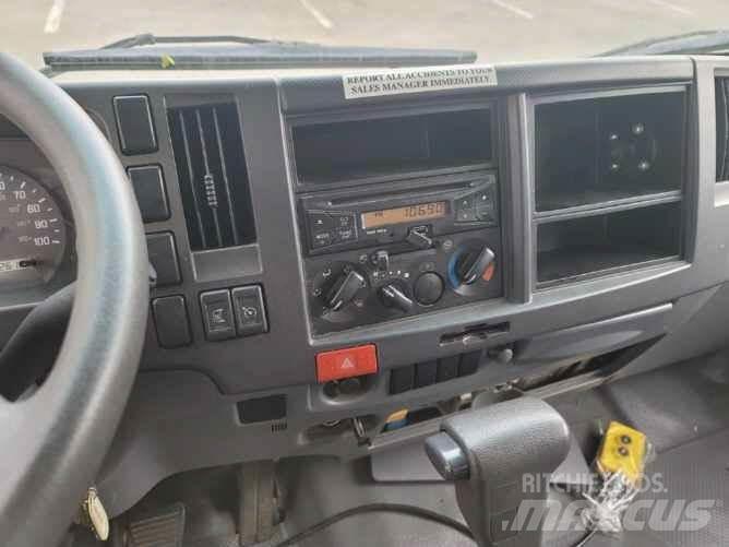 Isuzu NPR HD EFI 14' Billenő teherautók