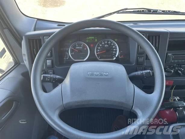 Isuzu NPR XD Dobozos teherautók