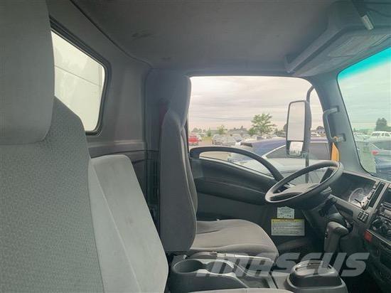 Isuzu NRR Dobozos teherautók