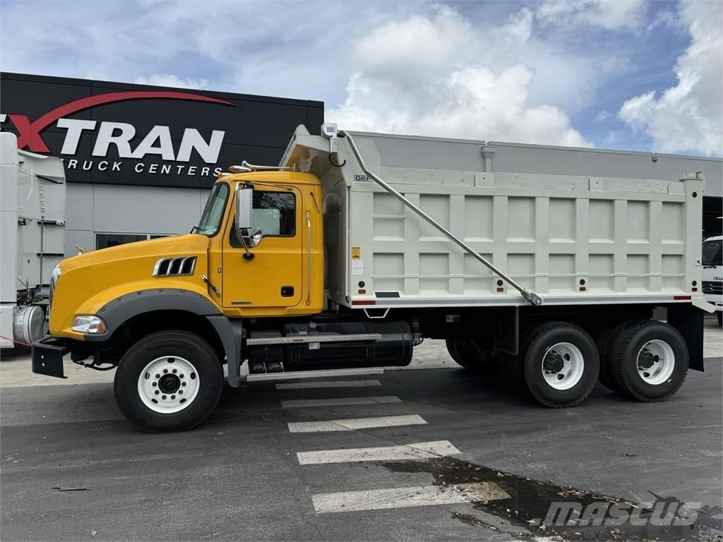 Mack GR64BRX Billenő teherautók