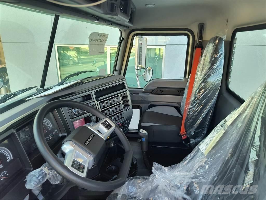 Mack GR64BX Billenő teherautók