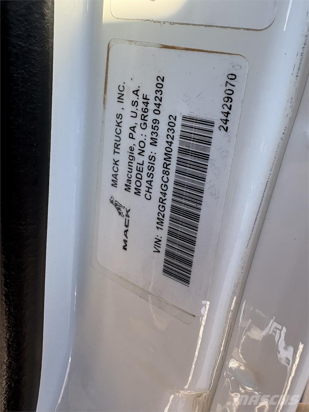 Mack GR64F Billenő teherautók