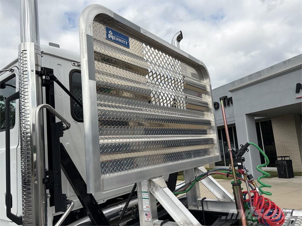 Mack GR64FT Nyergesvontatók