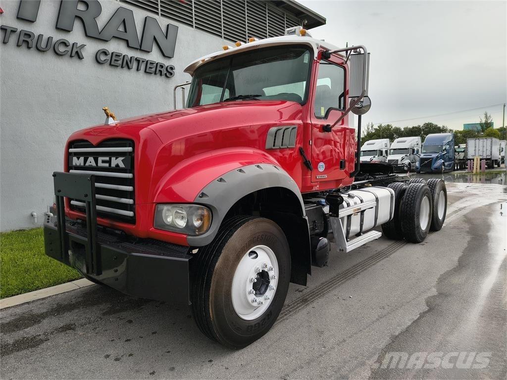 Mack GR64FT Nyergesvontatók