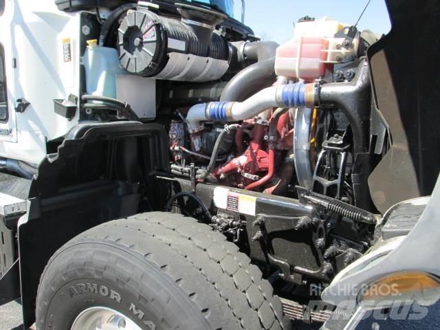Mack GU713 Egyéb