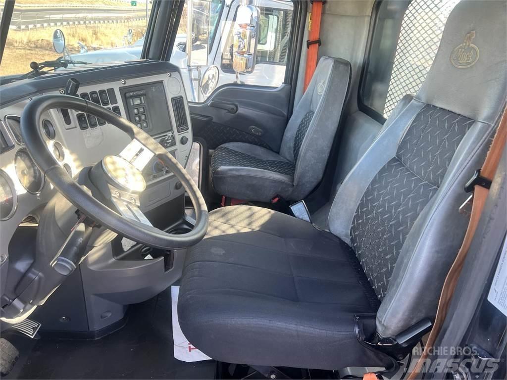 Mack GU813 Egyéb