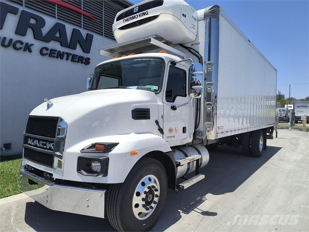 Mack MD6 42R Dobozos teherautók