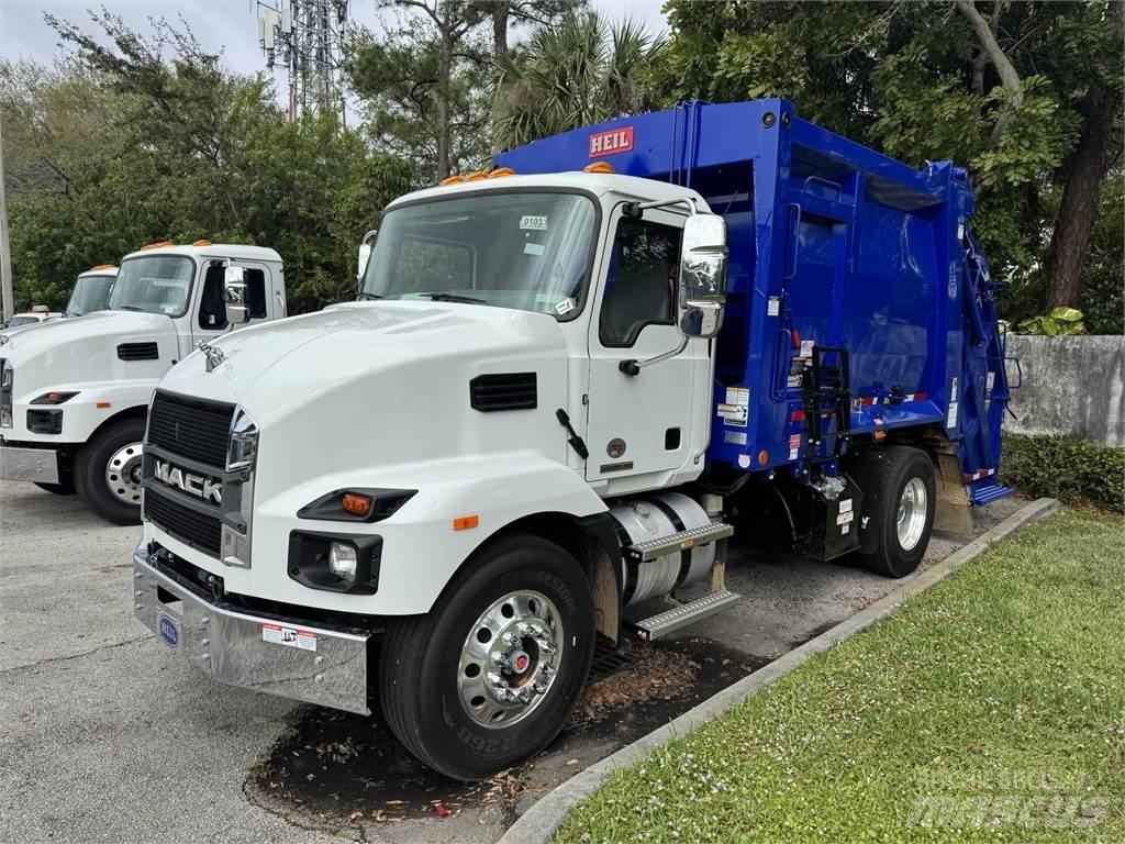 Mack MD7 42R Egyéb
