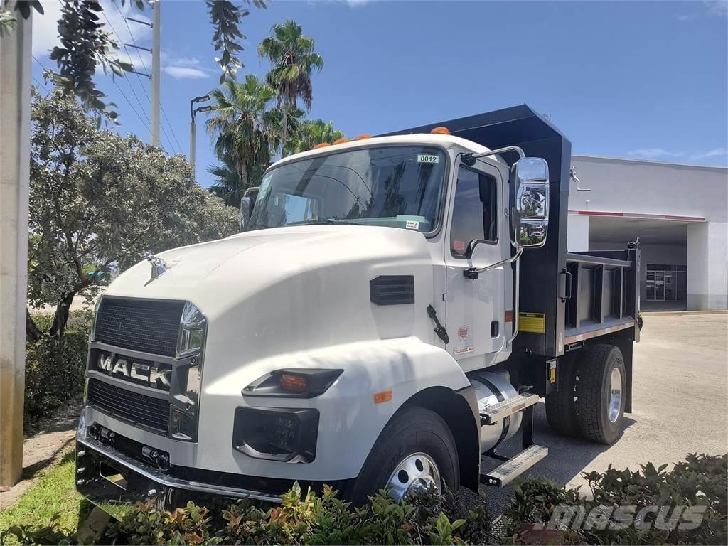 Mack MD7 42R Billenő teherautók