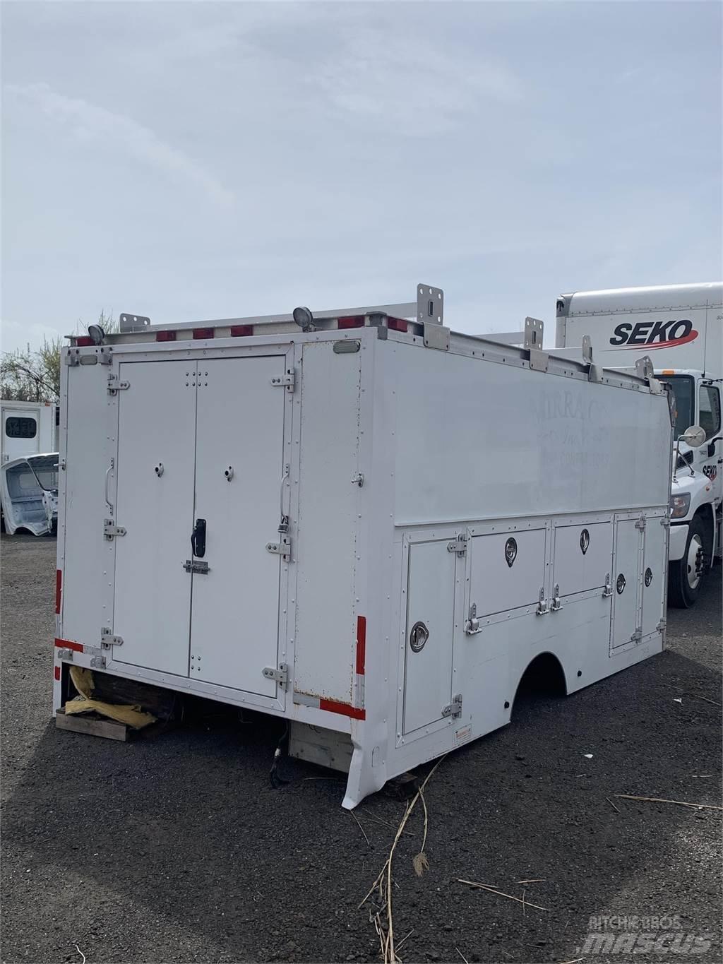  utilimaster 15 Foot Egyéb