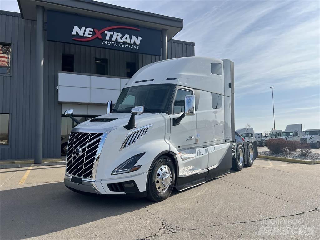 Volvo NEW VNL860 Nyergesvontatók