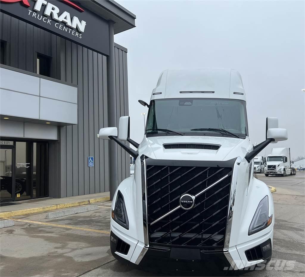 Volvo NEW VNL860 Nyergesvontatók