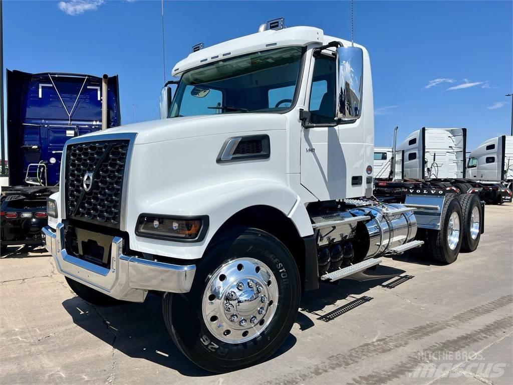 Volvo VHD64FT300 Nyergesvontatók