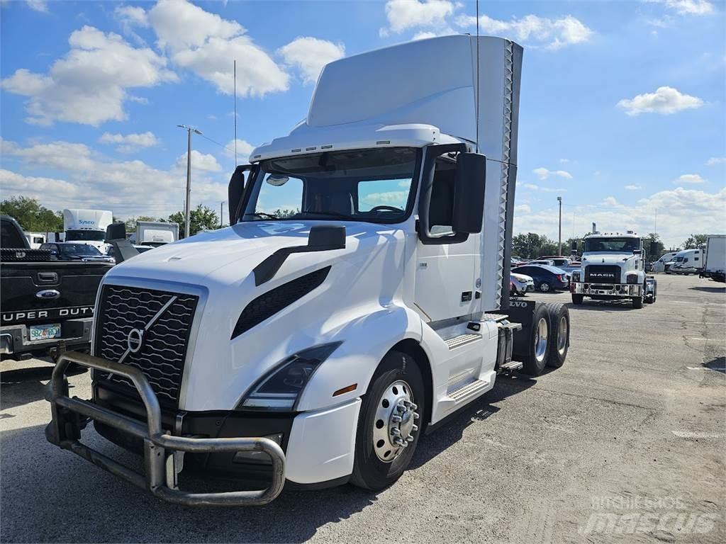 Volvo VNL62T300 Nyergesvontatók