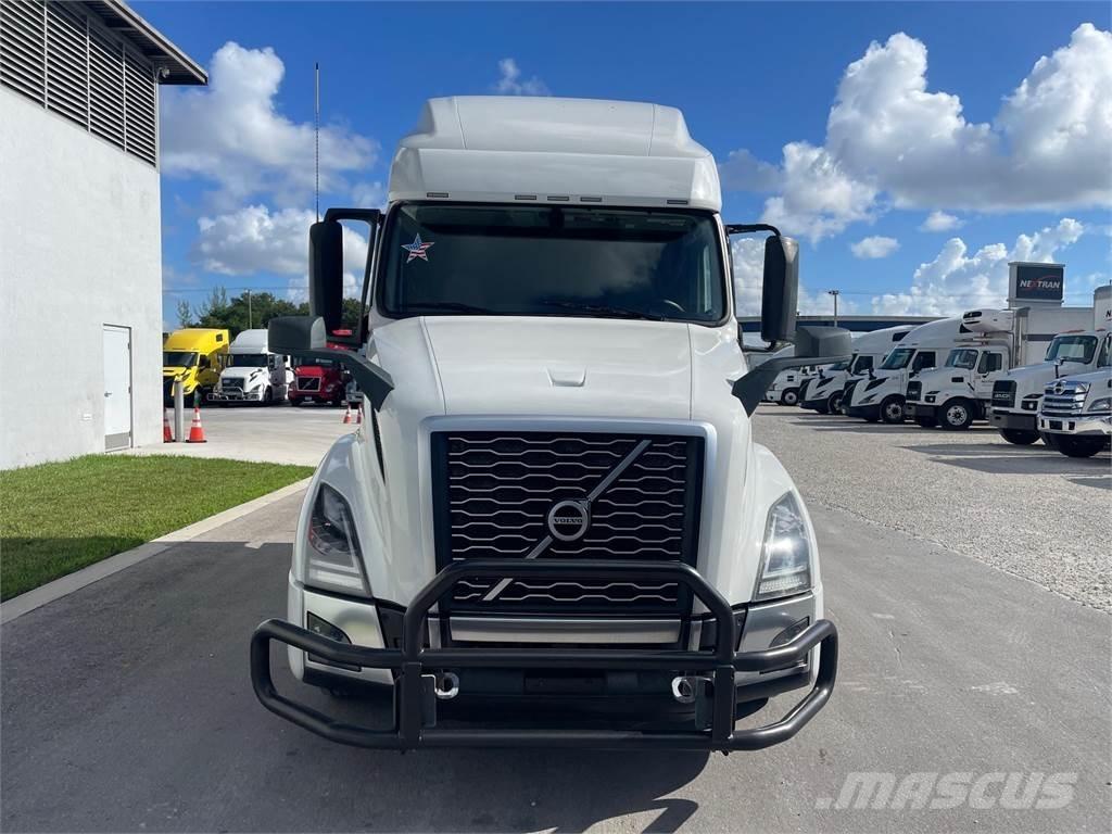 Volvo VNL64T760 Nyergesvontatók