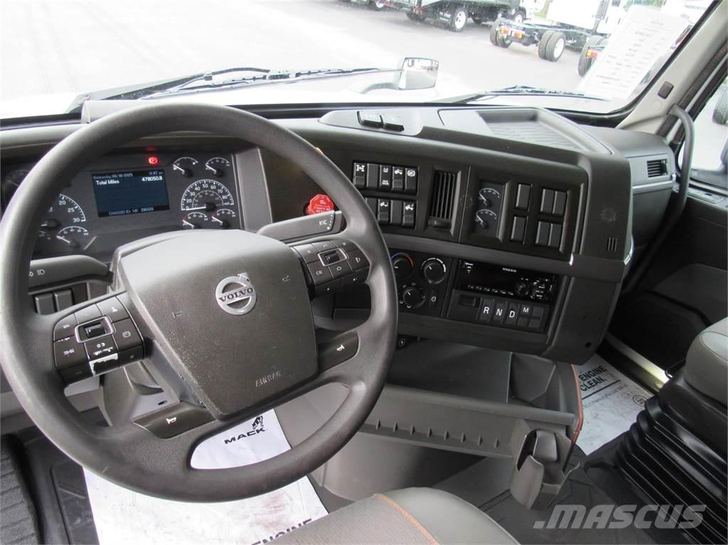 Volvo VNL64T760 Nyergesvontatók