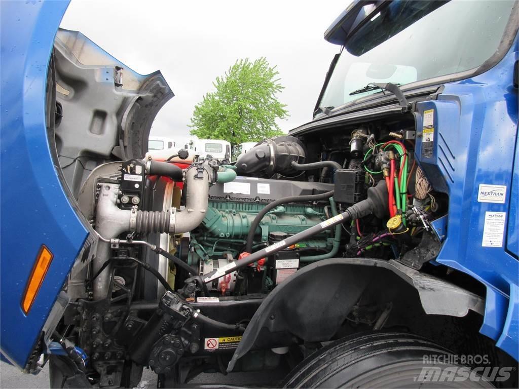Volvo VNL64T760 Nyergesvontatók