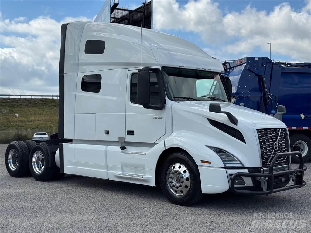 Volvo VNL64T760 Nyergesvontatók