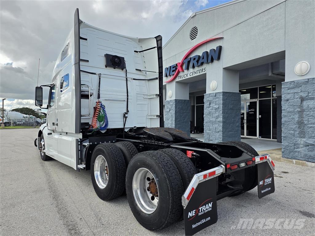 Volvo VNL64T760 Nyergesvontatók