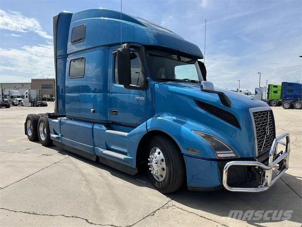 Volvo VNL64T860 Nyergesvontatók