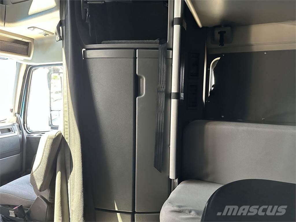 Volvo VNL64T860 Nyergesvontatók