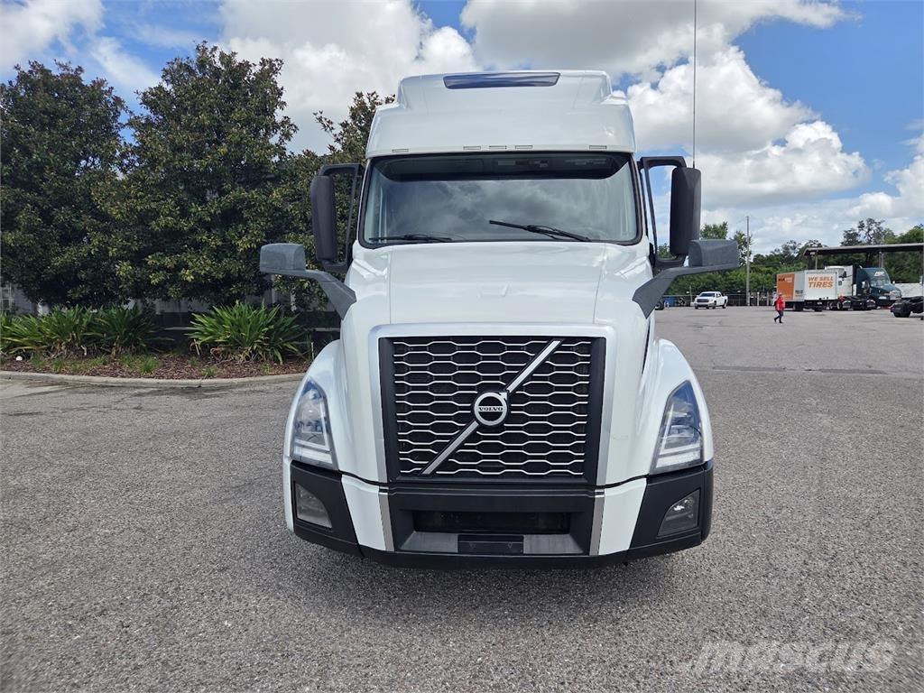 Volvo VNL64T860 Nyergesvontatók