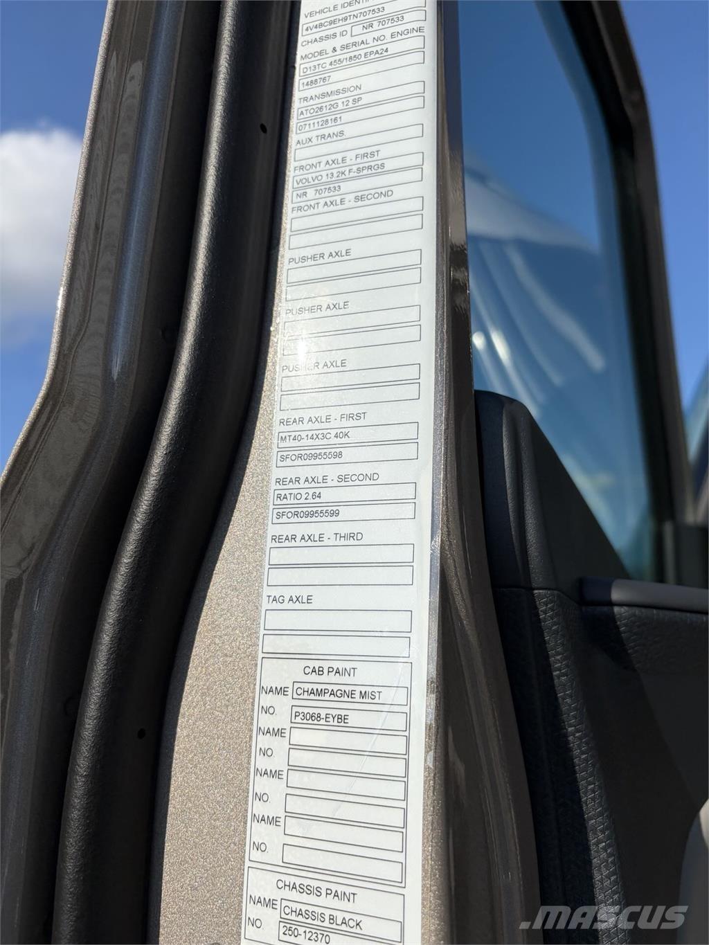 Volvo VNL64T860 Nyergesvontatók