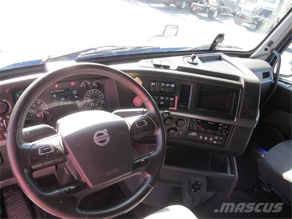 Volvo VNL860 Nyergesvontatók