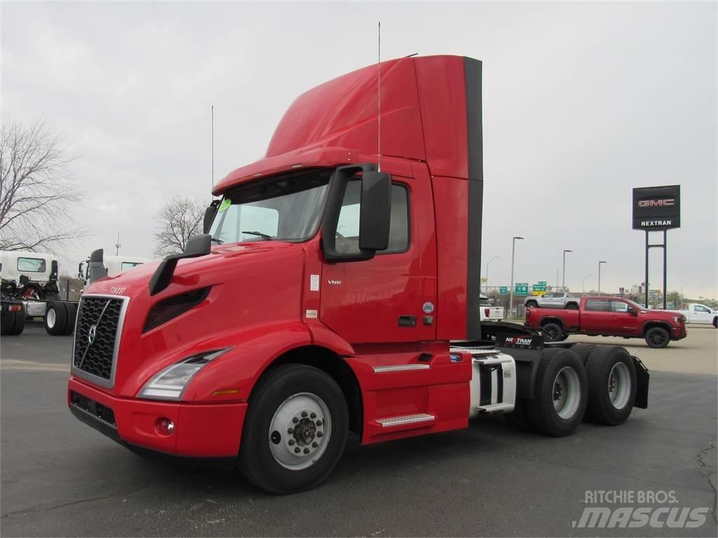 Volvo VNR64T300 Nyergesvontatók