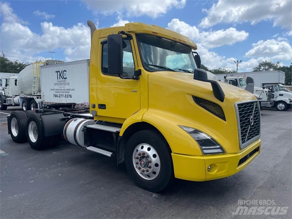 Volvo VNR64T300 Nyergesvontatók