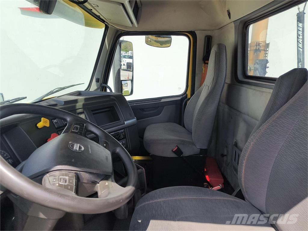 Volvo VNR64T300 Nyergesvontatók