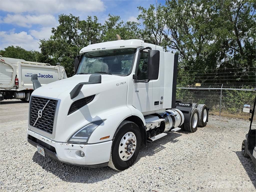 Volvo VNR64T300 Nyergesvontatók