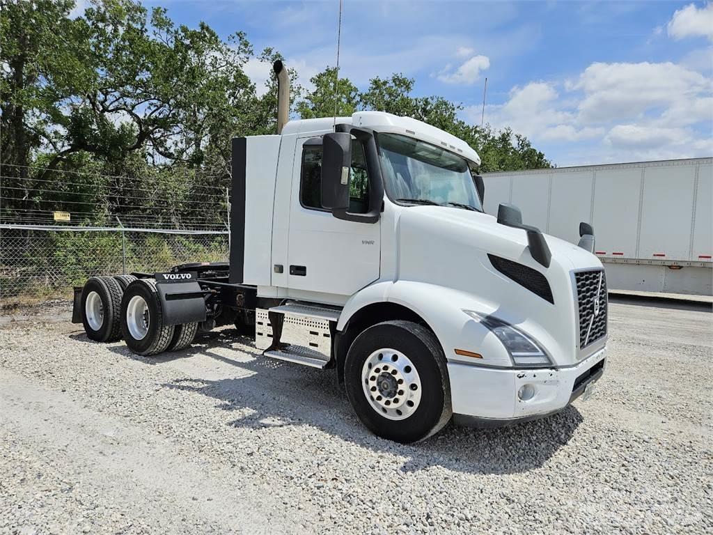 Volvo VNR64T300 Nyergesvontatók