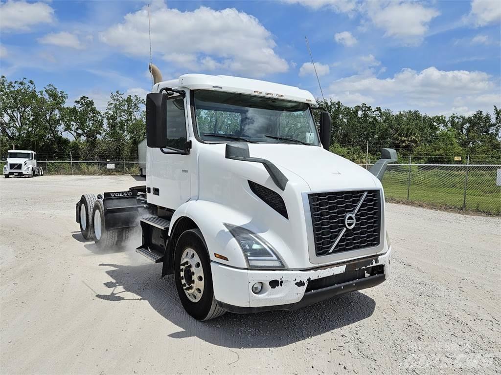 Volvo VNR64T300 Nyergesvontatók