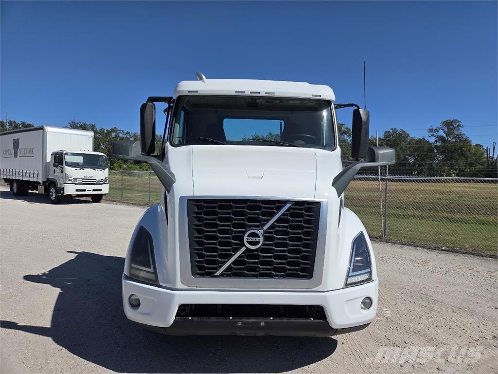 Volvo VNR64T300 Nyergesvontatók