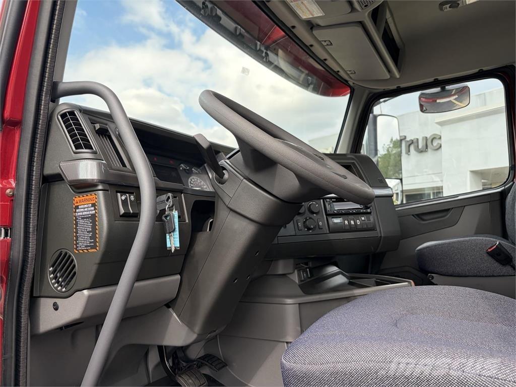 Volvo VNR64T300 Nyergesvontatók