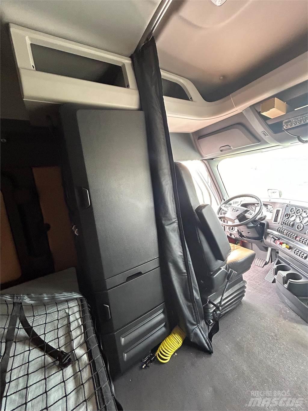 Western Star 49X Nyergesvontatók
