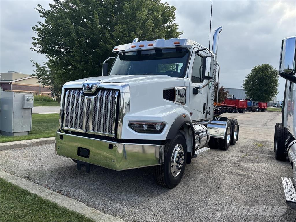 Western Star 49X Nyergesvontatók