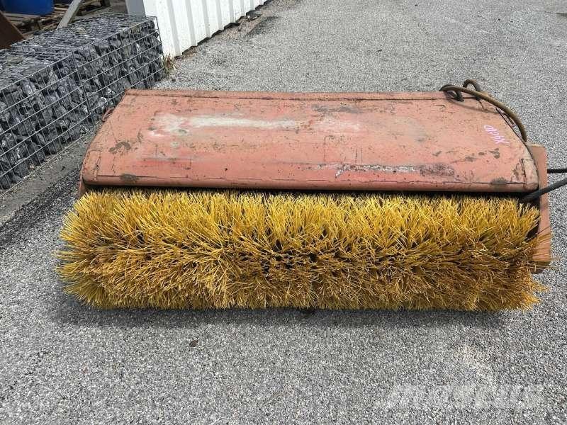  AUTRE 1700mm Utcaseprő teherautók