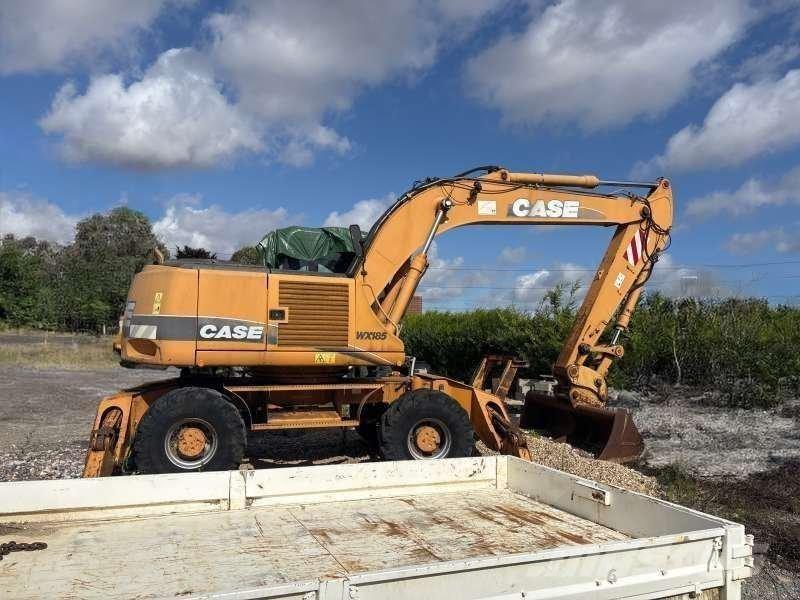 CASE WX185 Gumikerekes kotrók