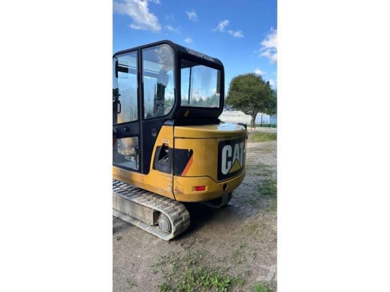CAT 302.5C Mini kotrók < 7t