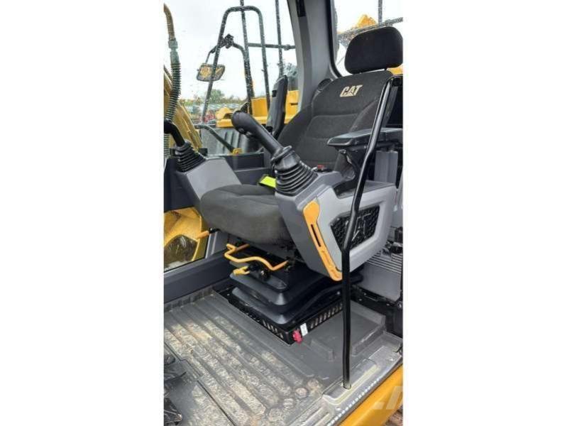 CAT 313GC Lánctalpas kotrók