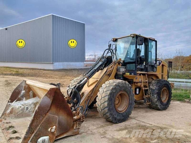 CAT 930H Gumikerekes homlokrakodók